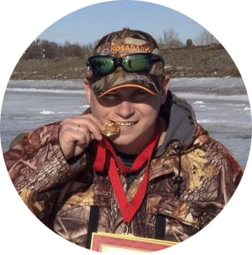 Вадим работник магазина Центр Упаковки http://cpereezd.ru/ а так же упаковщик картин и других произведений искусства Вадим работник магазина Центр Упаковки http://cpereezd.ru/ а так же упаковщик картин и других произведений искусства